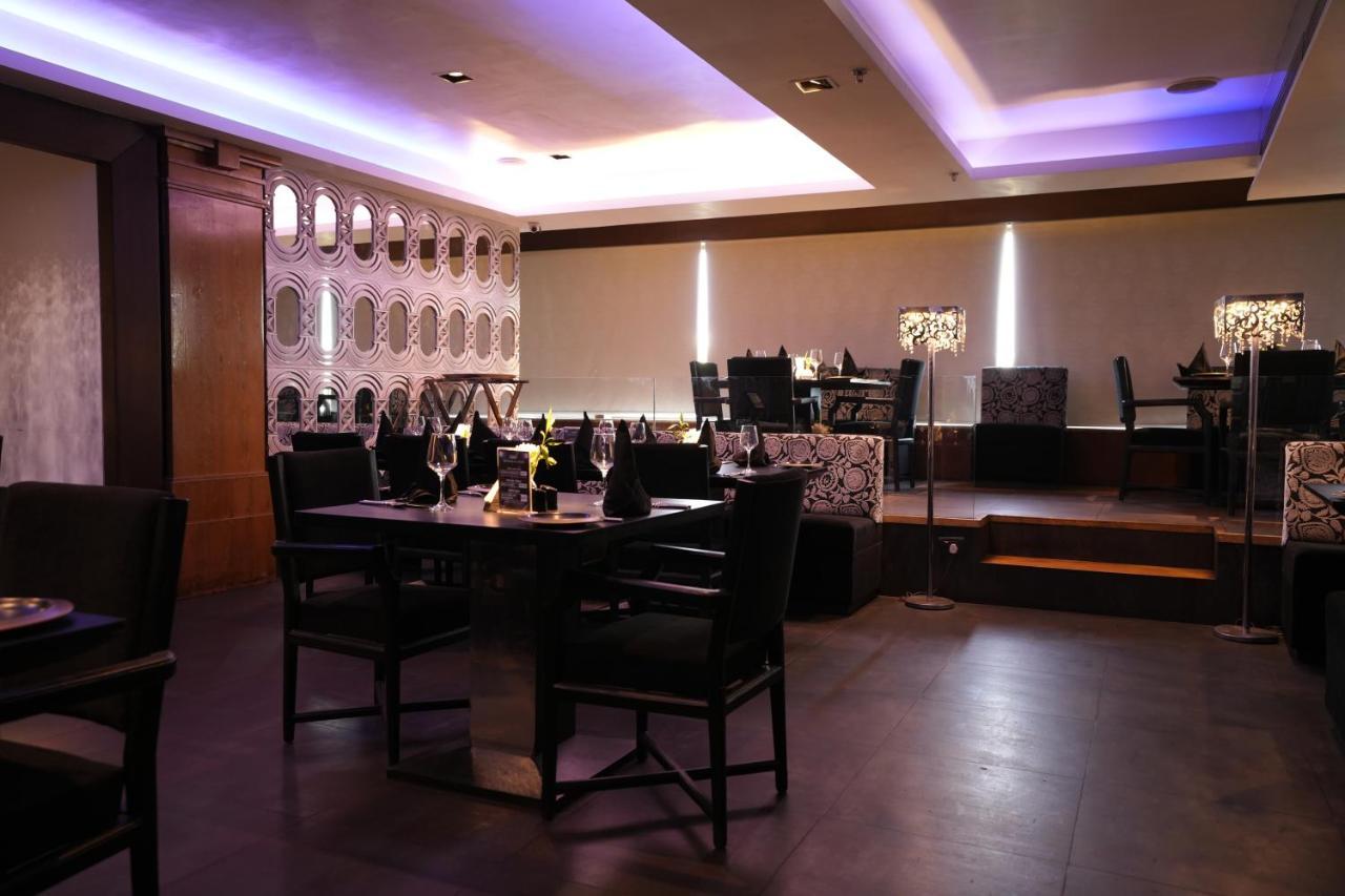 Hotel Hardeo Nagpur Buitenkant foto