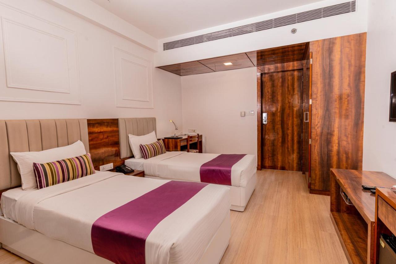 Hotel Hardeo Nagpur Buitenkant foto