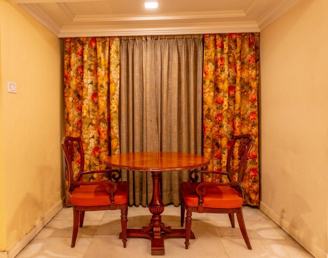 Hotel Hardeo Nagpur Buitenkant foto