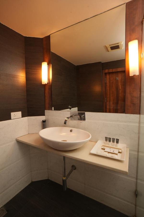 Hotel Hardeo Nagpur Buitenkant foto