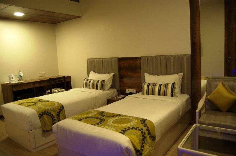Hotel Hardeo Nagpur Buitenkant foto
